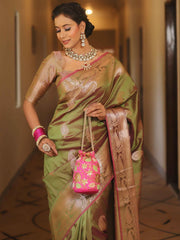 Mrinalini – Green Banarasi Silk Saree with Golden Paisley Weaving