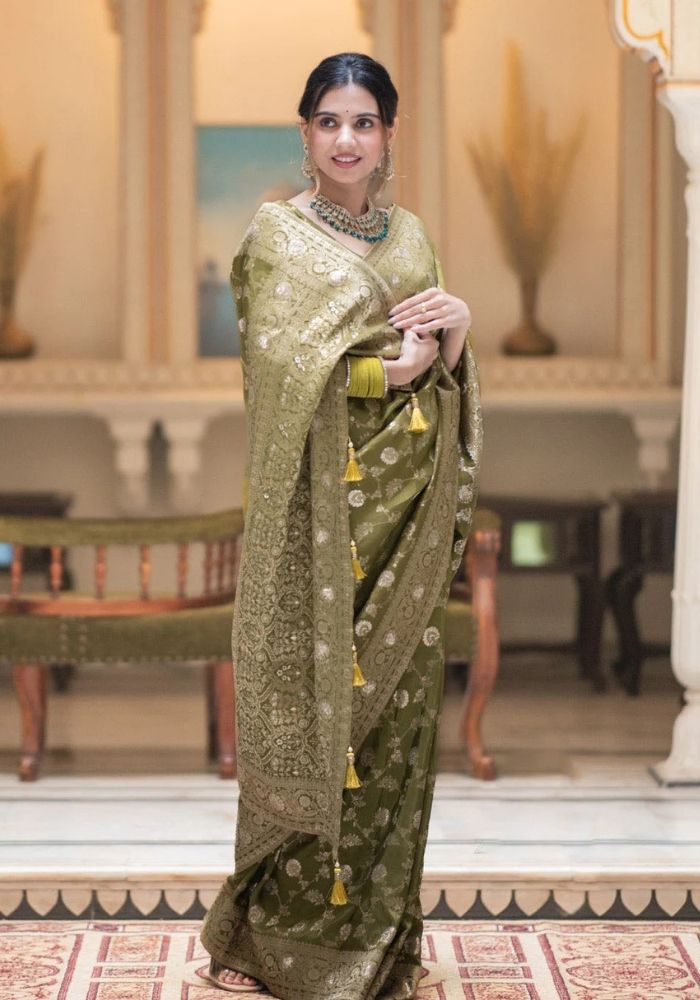 Pihu Mehandi Banarasi Silk Saree