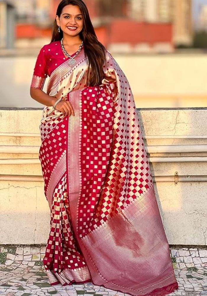 Ishita Rani Banarasi Silk saree