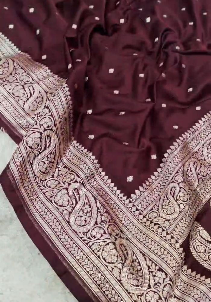 Tavisha – Deep Maroon Banarasi Satin Silk Saree with Intricate Paisley Zari Weaving