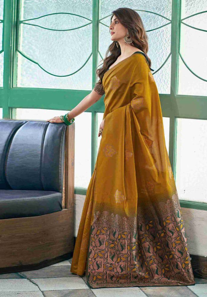 Himani Gold Kanjivaram Silk Saree