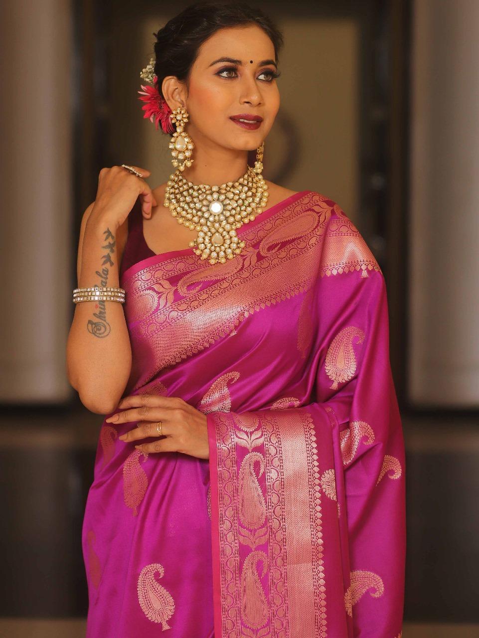 Mrinalini – Rani Pink Banarasi Silk Saree with Golden Paisley Weaving