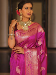 Mrinalini – Rani Pink Banarasi Silk Saree with Golden Paisley Weaving