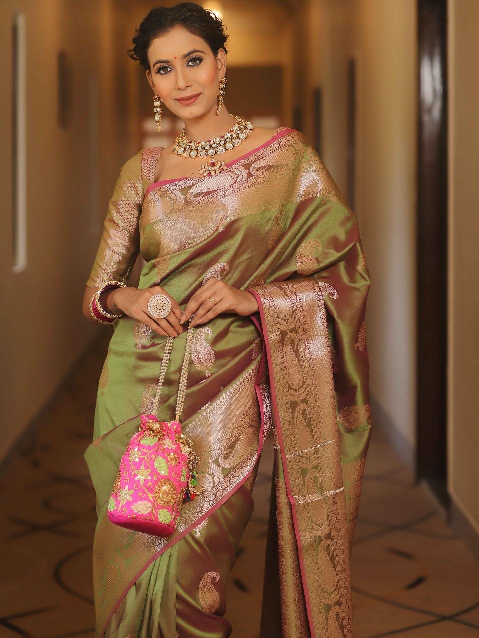 Mrinalini – Green Banarasi Silk Saree with Golden Paisley Weaving